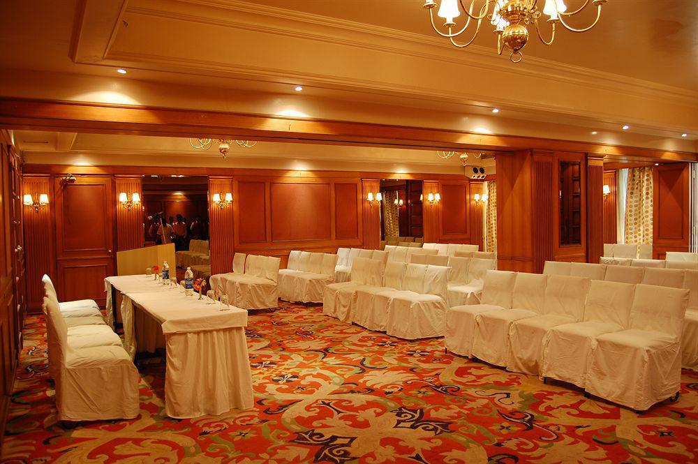 Hotel Celebrations Navi Mumbai Zewnętrze zdjęcie